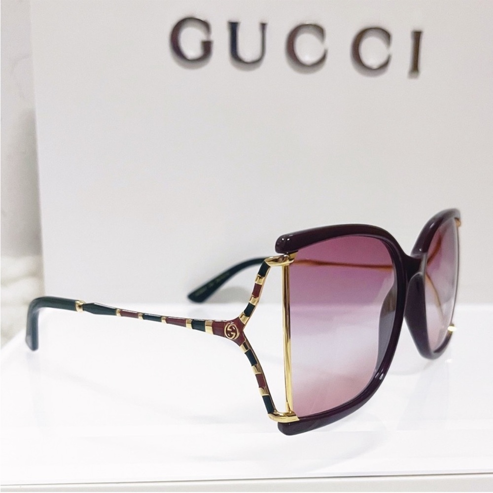 Authentic GUCCI New Burgundy & Gold Square Stripe Snake Sunglasses GG0592S004